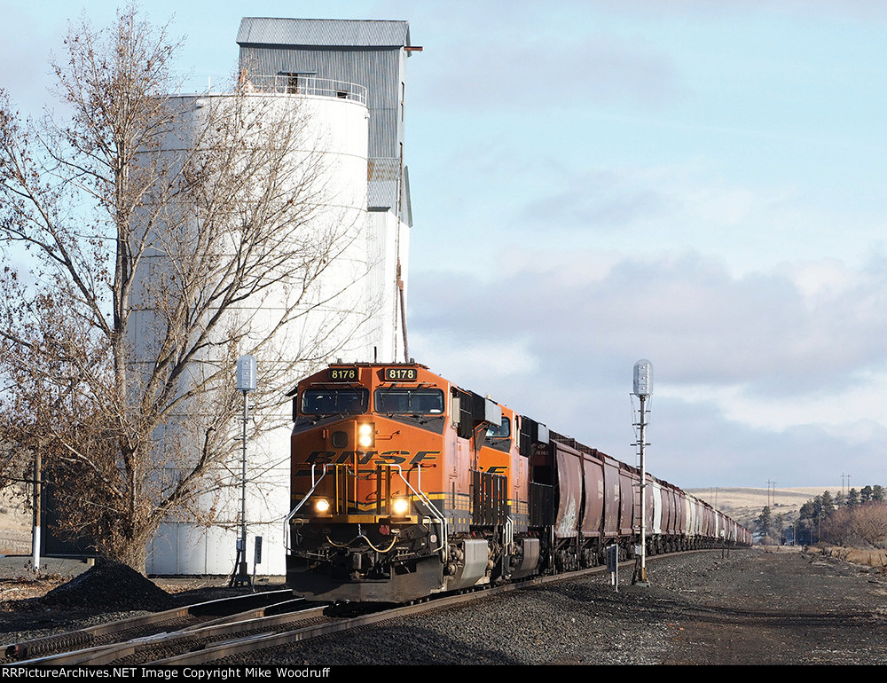 BNSF 8178